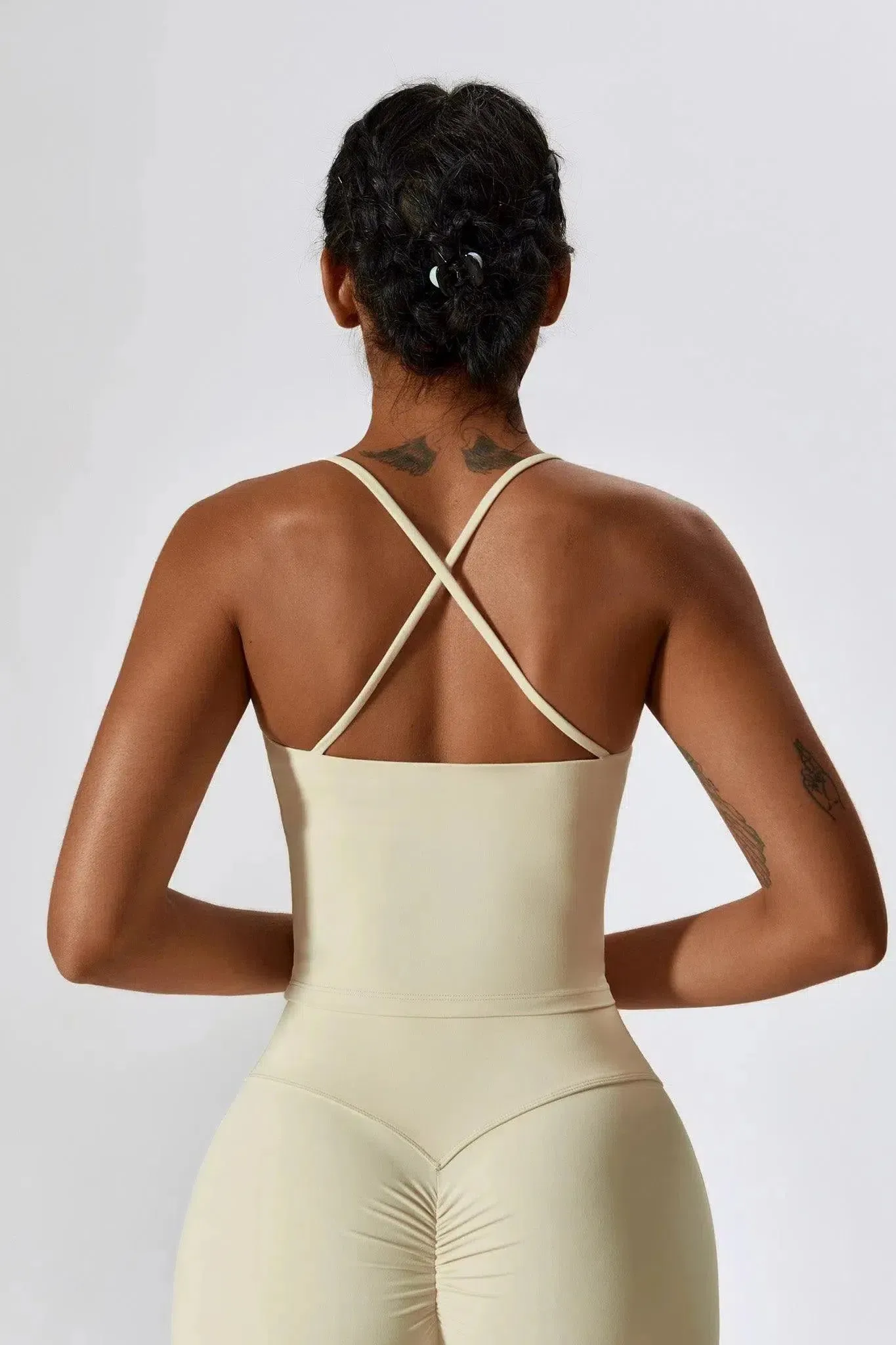 Amihan – Scoop neckline – Gymwear top