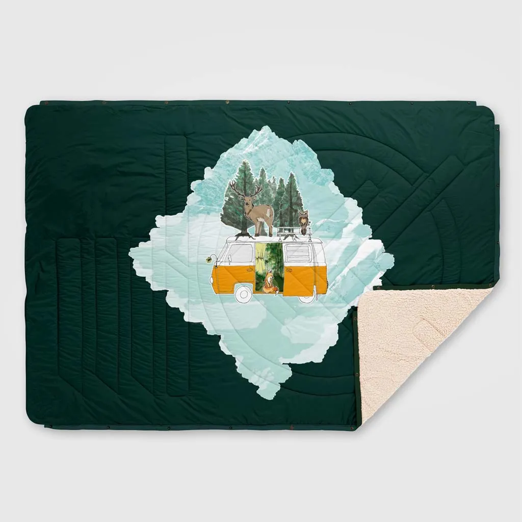 VOITED CloudTouch Indoor/Outdoor Camping Blanket