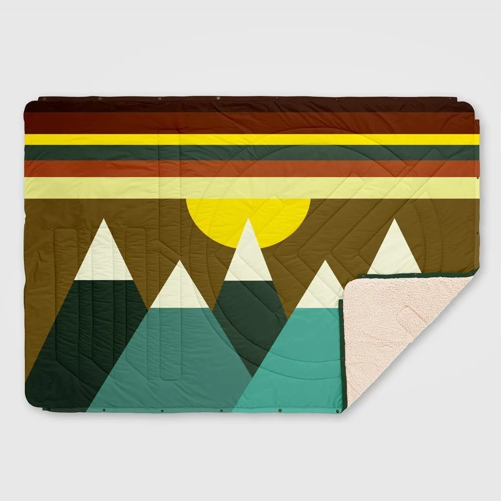 VOITED CloudTouch Indoor/Outdoor Camping Blanket
